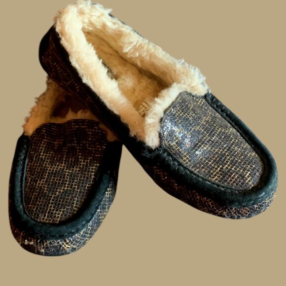 UGG Ansley Leopard Cheetah Glitter Fur Lined Slippers - Picture 1 of 9